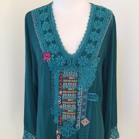 New! JOHNNY WAS Size M lacy trim top - Picture 3 of 8